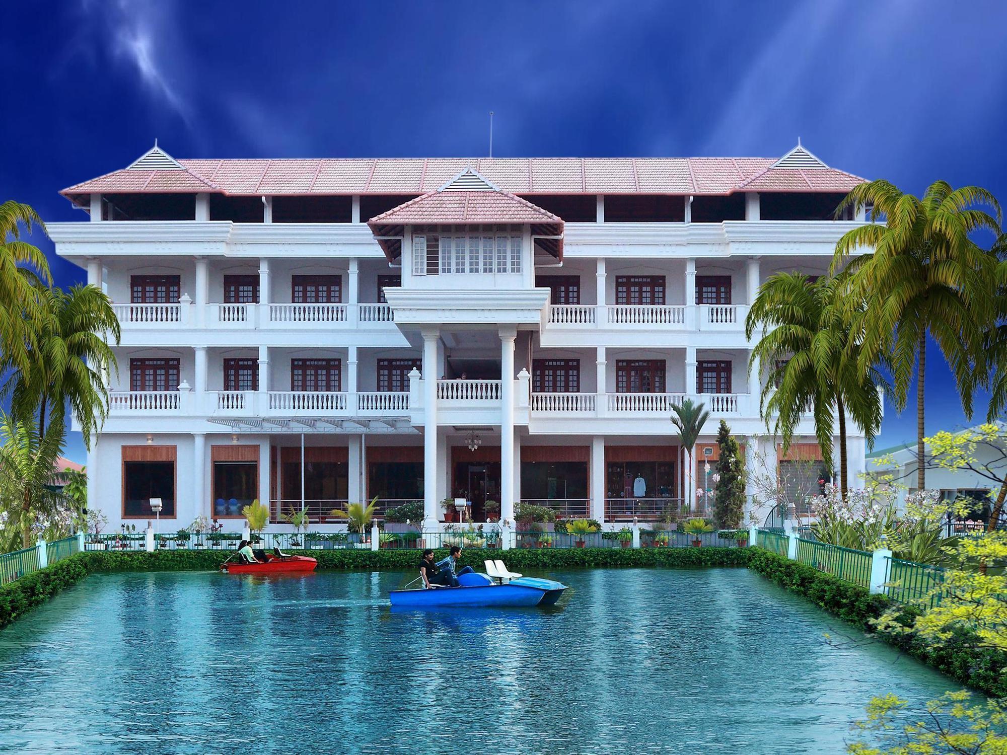 Rustic Leisures Llp Hotel Kochi Exterior photo