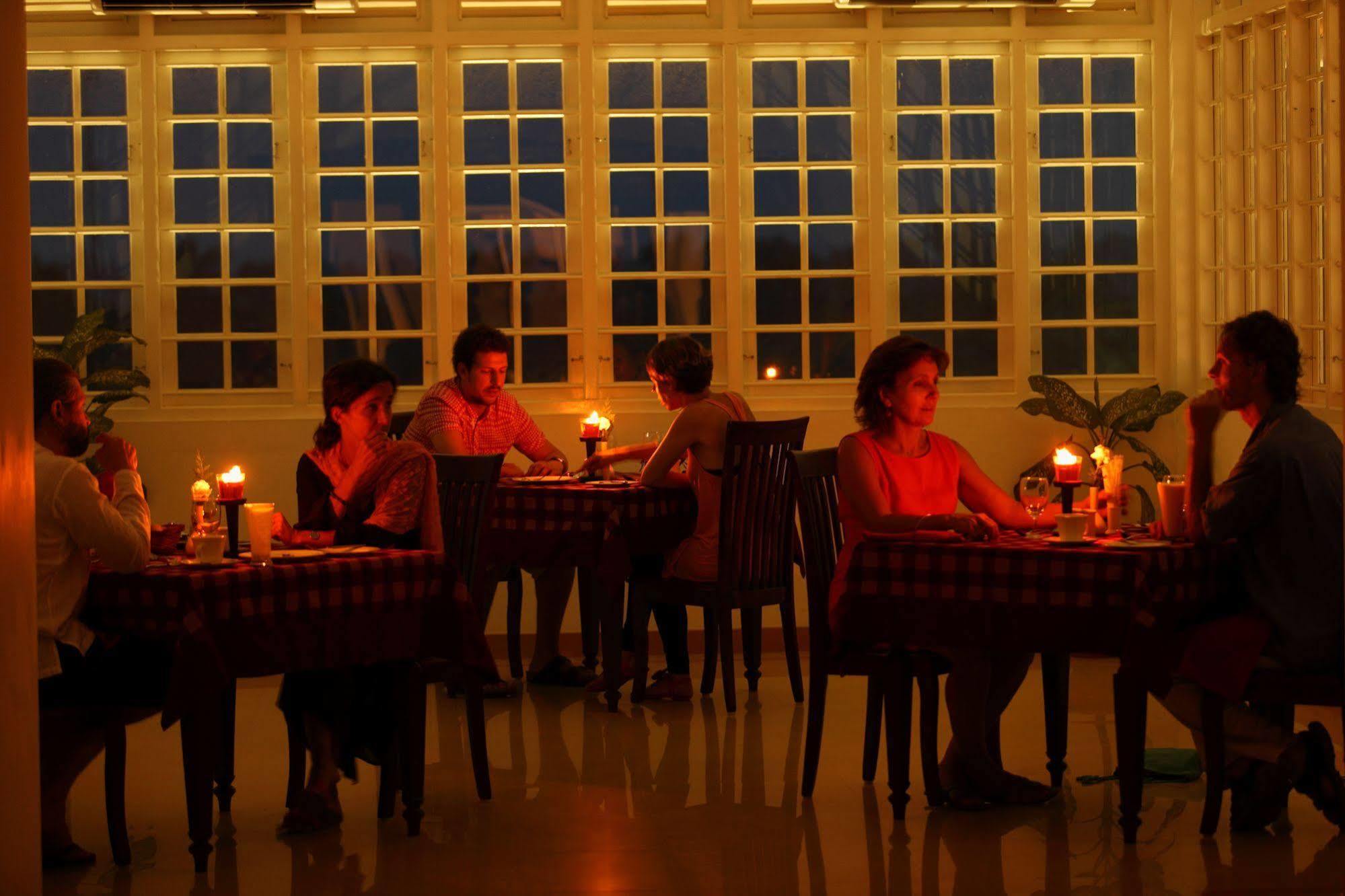 Rustic Leisures Llp Hotel Kochi Exterior photo
